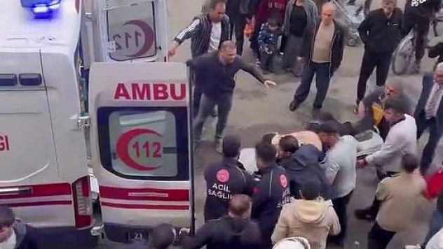 Tartıştığı husumetlilerine kurşun yağdırdı: 1 ölü