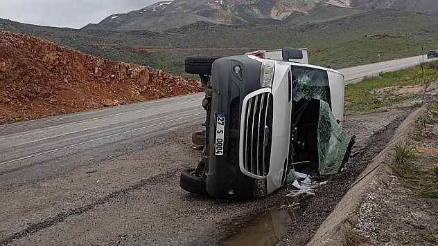 Malatya'da taziye ziyareti için yola çıkan aile kaza yaptı! Yaralılar var…