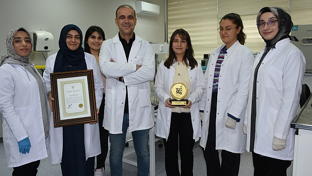 Tekin, Ödülü Cumhurbaşkanı'ndan Aldı! Daha Büyük Çalışmalar İçin Motivasyon Oldu