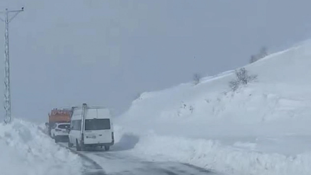 Tipi nedeniyle Malatya-Sincik yolu kapandı