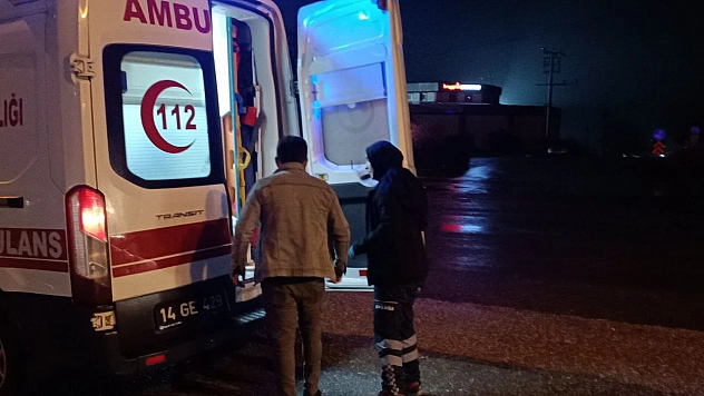 Tır ve hafif ticari araç çarpıştı