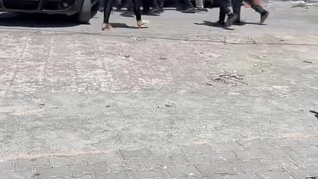 Trafik kazası sonrası yumruklar konuştu