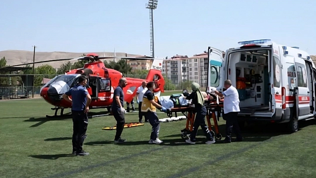 Malatya'da zamana karşı yarış: Helikopter bir nefes için havalandı