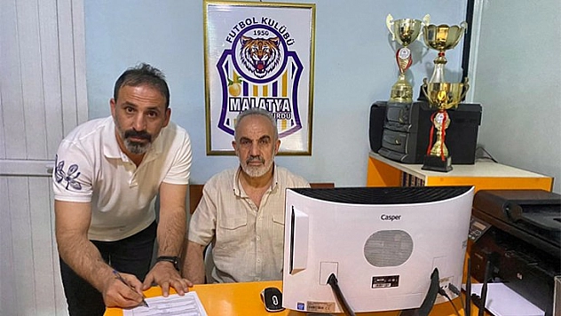 Tuncay imzaladı