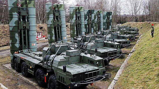 Türkiye İsveç'i NATO'ya aldı, ABD yine S-400 dedi