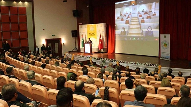 Berdimuhamedov'un kitabı tanıtıldı