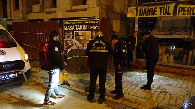 İnşaattan düştü ağır yaralandı