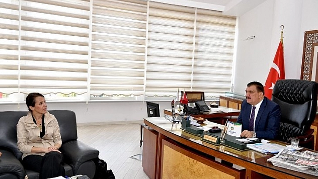 Hepimize görev düşüyor