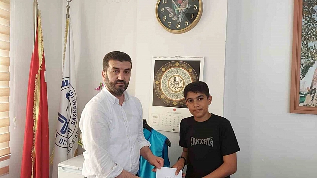 Umre ödüllü yarışmada dereceye girenler ödüllendirildi