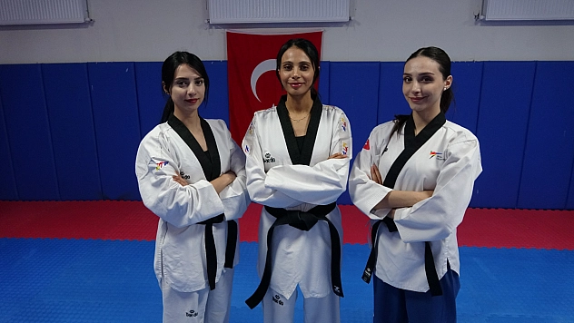 Vakit geçirsinler diye salona götürdüğü 3 kızı milli tekvandocu oldu