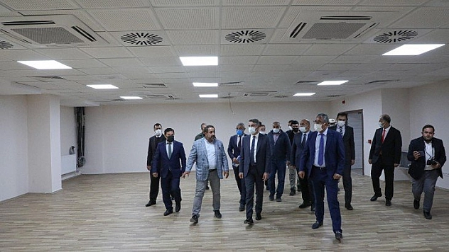 Vali Baruş Darende'de