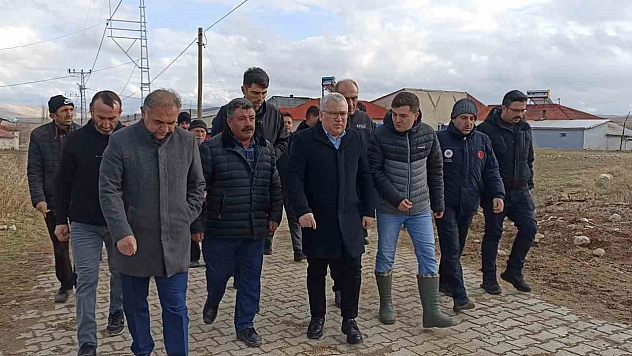 Şimşek depremin merkez üssünde