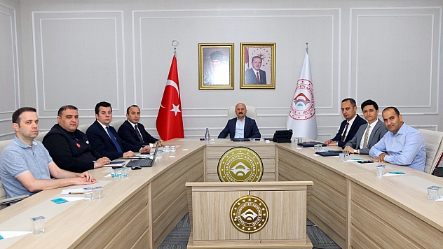 Vali yardımcılarıyla toplantı düzenlendi