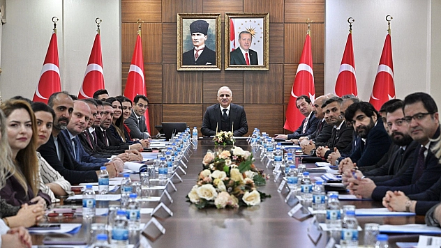 Vali Zorluoğlu'ndan bağımlılıkla mücadele kararlılığı