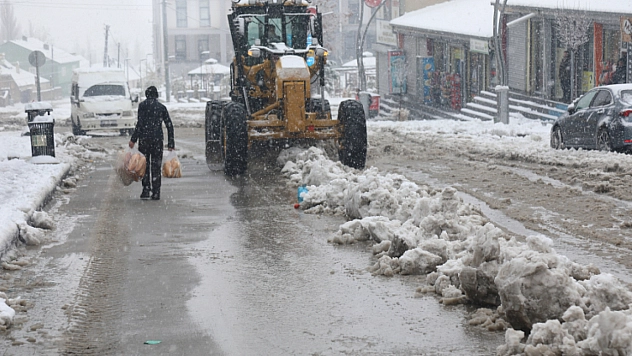 Van'da kar kalınlığı 30 santimetreyi geçti