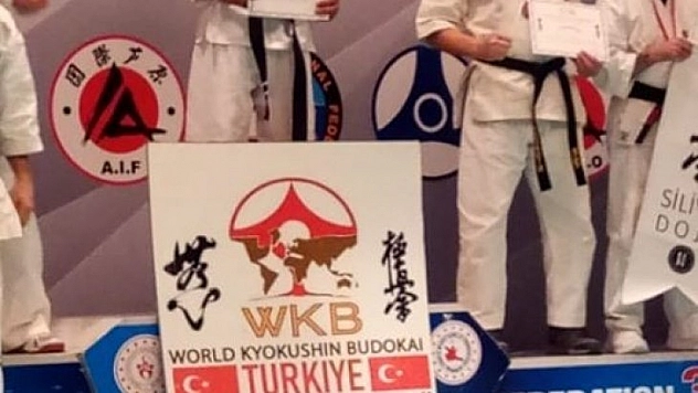Wushu sporcuları başarılı döndü