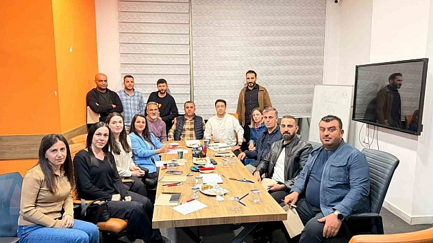 Malatya'da geleceğin eğitimi ve yapay zeka masaya yatırıldı