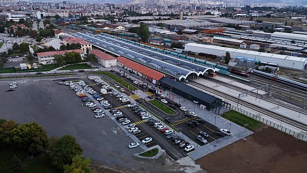 Yeni gar binası törenle hizmete açıldı