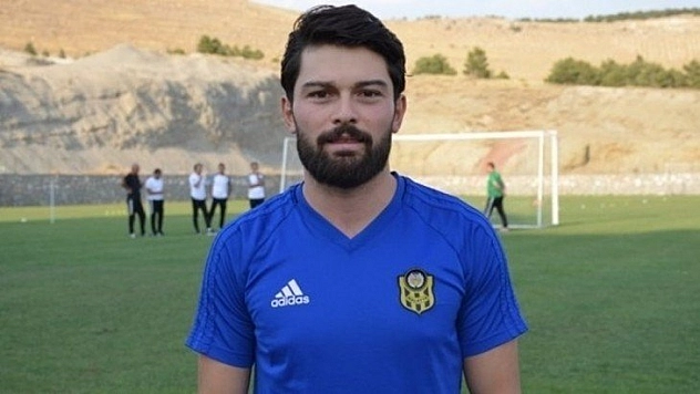 Bir ayrılık daha