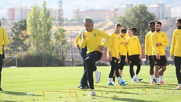Cueva dönüyor