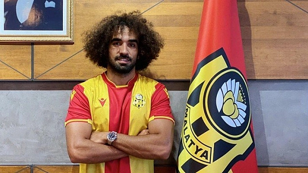 Sadık Çiftpınar imzaladı