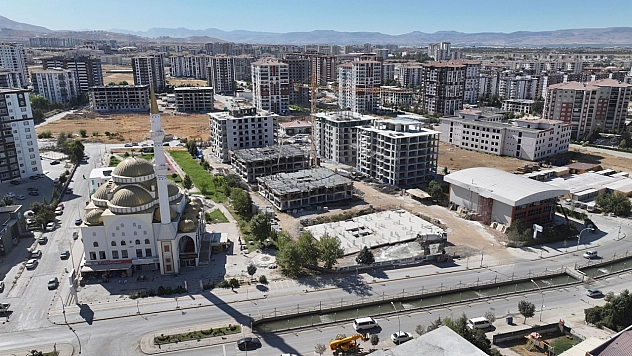 Yerinde dönüşümde sona doğru! Yeşilyurt'ta 12 bin 488 ruhsat verildi!