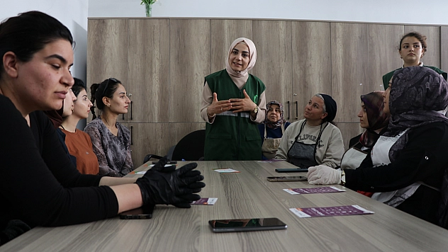 Yeşilay ekipleri anneleri bağımlılık konusunda bilinçlendirdi