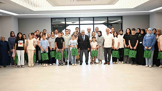 Yeşilyurt Belediyesinden YKS'de ilk 1000'e girenlere 20 bin TL ödül