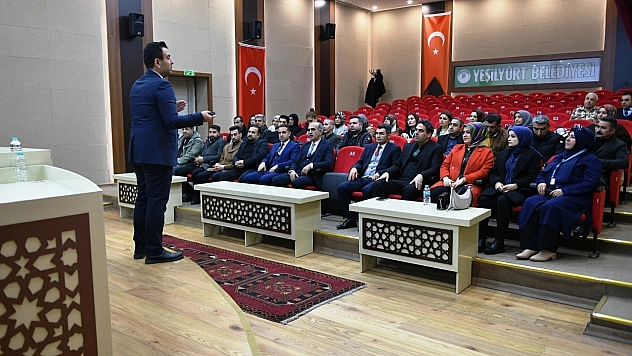 Yeşilyurt Belediyesi'nden Öğretmenlere Hizmet İçi Eğitim Semineri