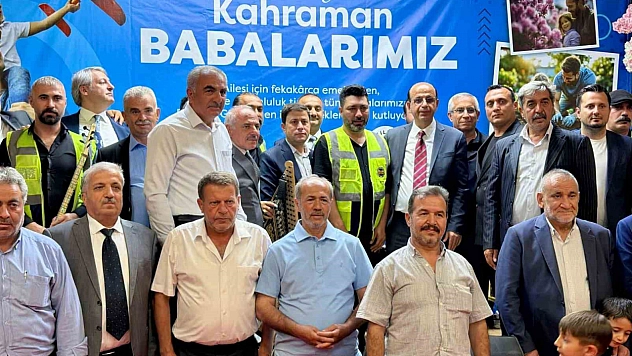 Yeşilyurt Belediyesinden mahalle muhtarlarına 'Babalar Günü' vefası