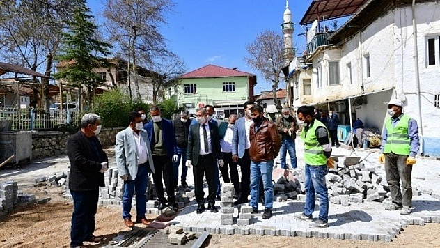 Yeşilyurt'ta hem korona mücadelesi hem de yatırımlar son sürat