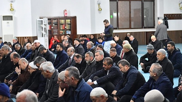 İdlip zaferi için fetih suresi okundu