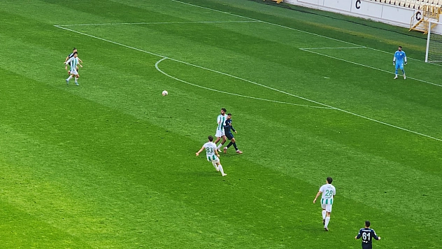 Yeşilyurtspor Nefes Aldı: Tek Gol Üç Puan!