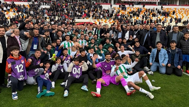Yeşilyurtspor play-off'ta ilk engeli 3 golle aştı!