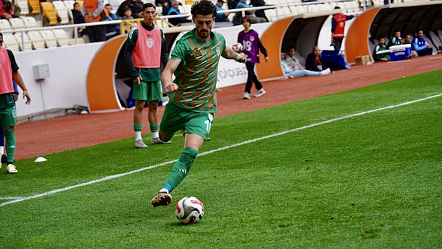 Yeşilyurtspor-Silifke Belediye Spor maçının düdüğü Samet Yağcı'da