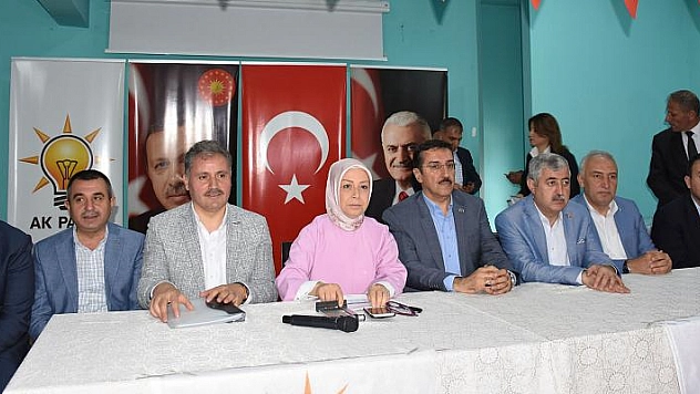 Yıkmak için gelmeye çalışanlar var