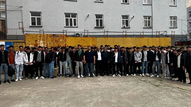 YKS'ye girecek öğrencilere Belediye'den kamp süprizi