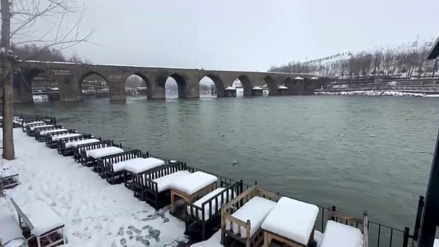 Yoğun kar, Dicle Nehri'nde su seviyesini arttırdı