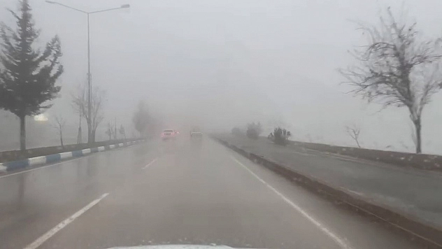 Yoğun sis ve sağanak etkili oldu