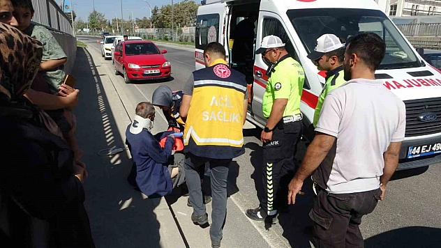Alt geçitte yolunu şaşıran yaşlı adama otomobil çarptı!
