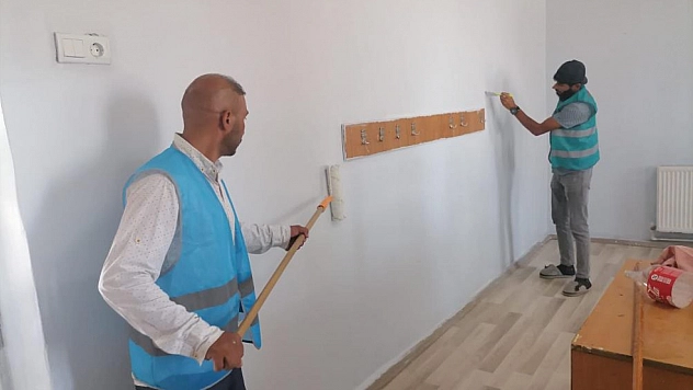 Yükümlüler okulları yeni döneme hazırlıyor