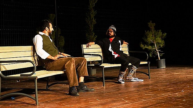 'Zır Zır Deli' ilgi gördü 