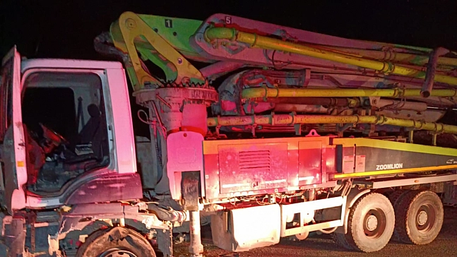Malatya'da beton mikseri ile çarpışan araç devrildi: 2 yaralı
