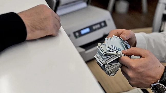 Malatya'daki emeklinin gözü kulağı Meclis'teydi: Emekli maaşı için kritik madde komisyondan geçti!
