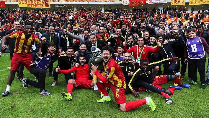 3 büyükleri geride bıraktık 