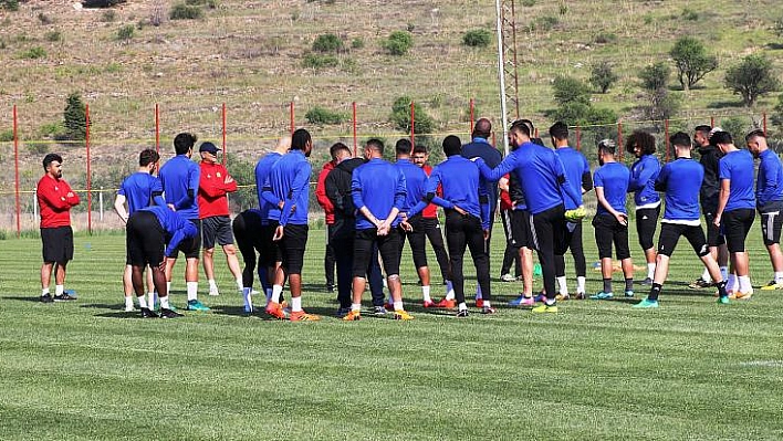 Göztepe mesaisi başladı 