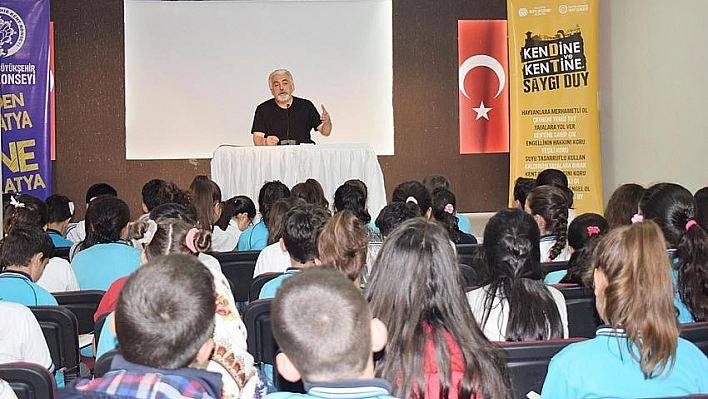Öğrenciler yazarlarla buluşuyor