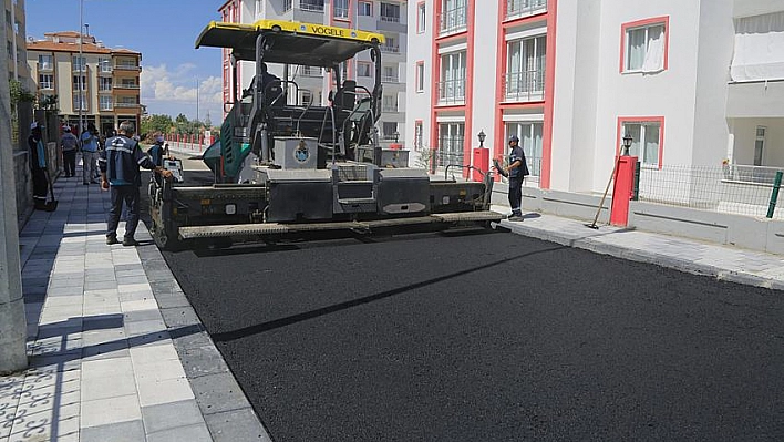 Göztepe'ye sıcak asfalt