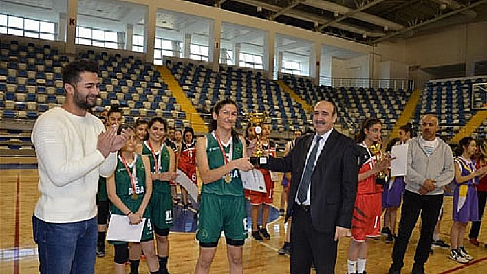 Basketbol müsabakaları sona erdi 