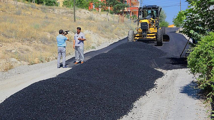 Yıldıztepe'ye sıcak asfalt 